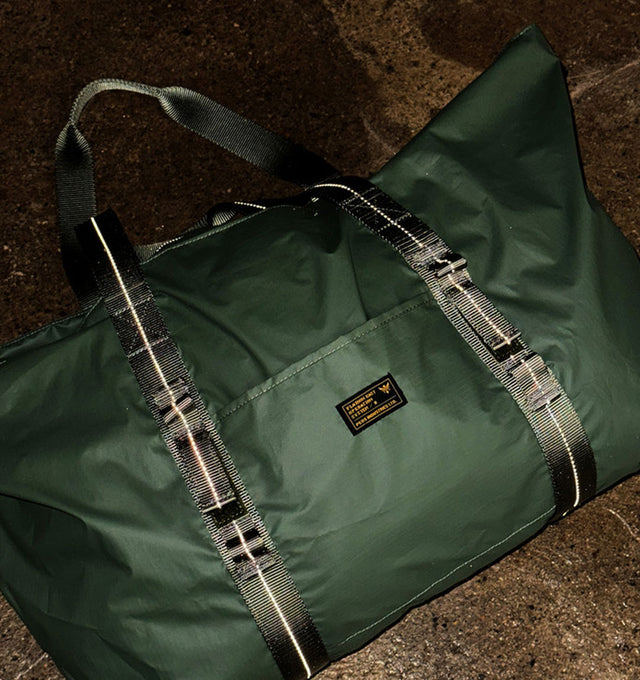 TRAVELER'S KIT BAG