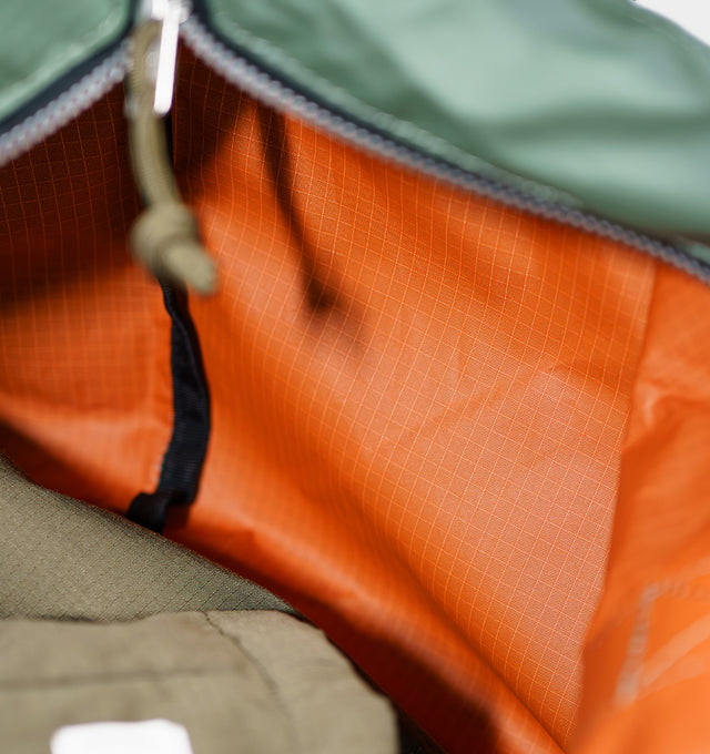 TRAVELER'S KIT BAG